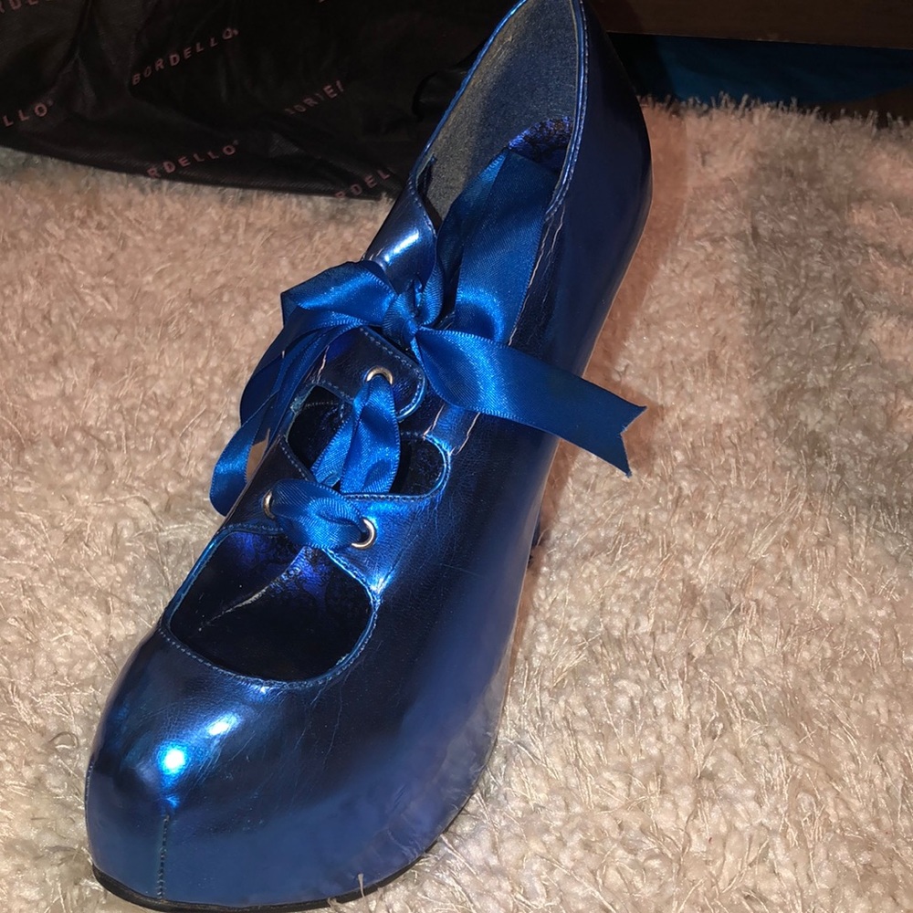 Bordello heels